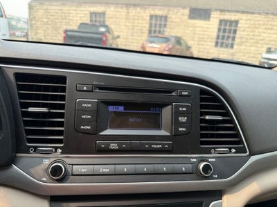 2018 Hyundai ELANTRA SE