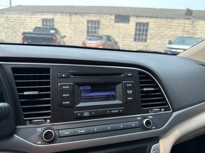 2018 Hyundai ELANTRA SE