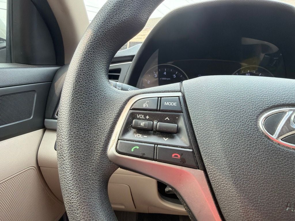 2018 Hyundai ELANTRA SE