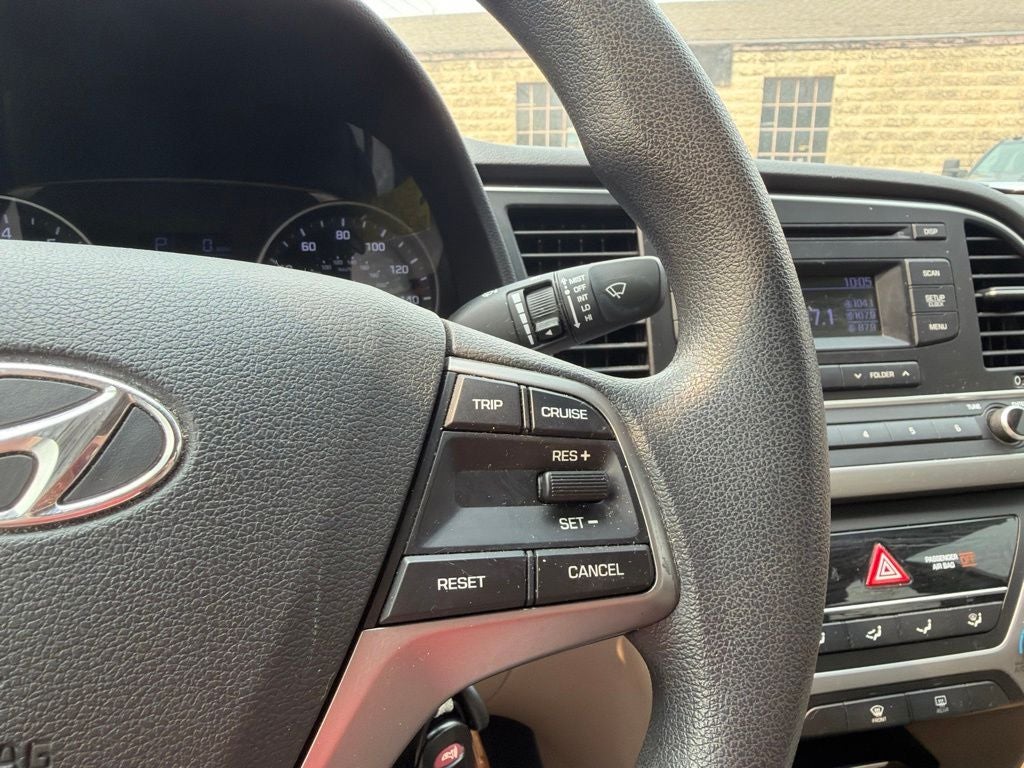 2018 Hyundai ELANTRA SE