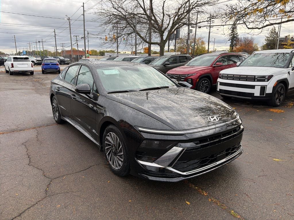 2026 Hyundai SONATA HYBRID SEL