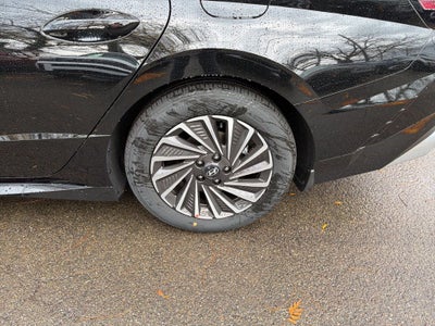 2026 Hyundai SONATA HYBRID SEL