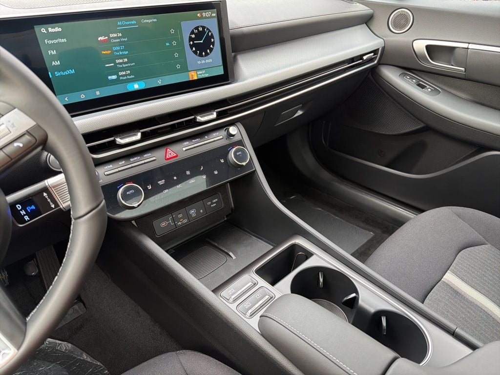 2026 Hyundai SONATA HYBRID SEL