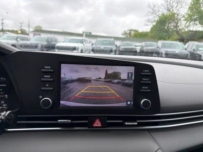 2023 Hyundai ELANTRA SE