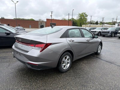 2023 Hyundai ELANTRA SE