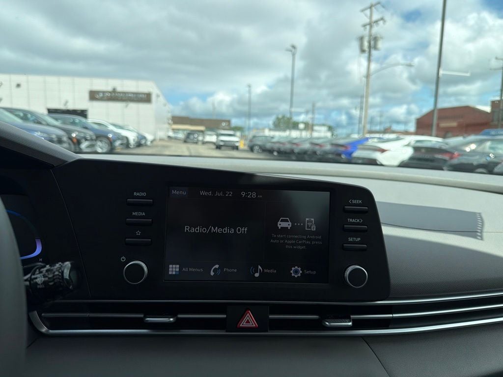 2026 Hyundai ELANTRA SE