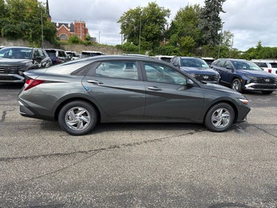 2026 Hyundai ELANTRA SE