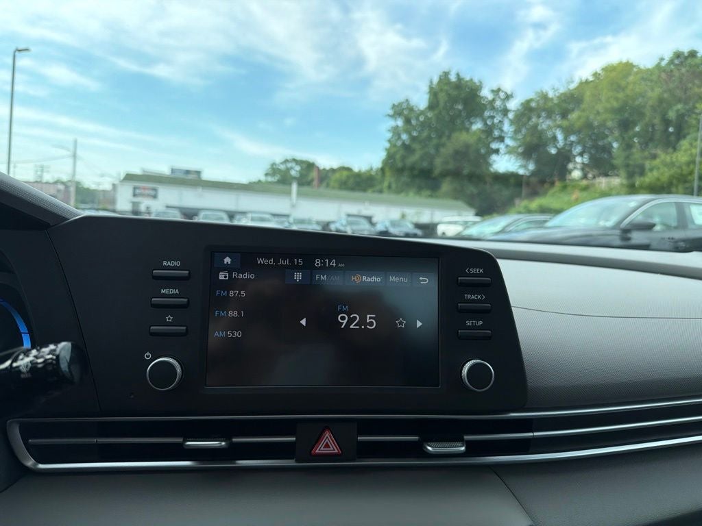 2026 Hyundai ELANTRA SE