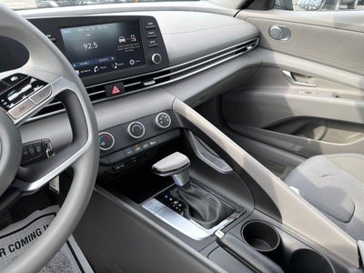 2026 Hyundai ELANTRA SE