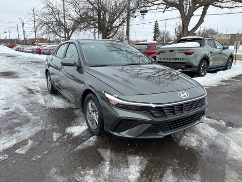 2026 Hyundai ELANTRA SE