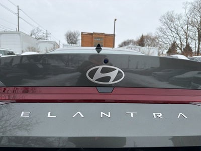 2026 Hyundai ELANTRA SE