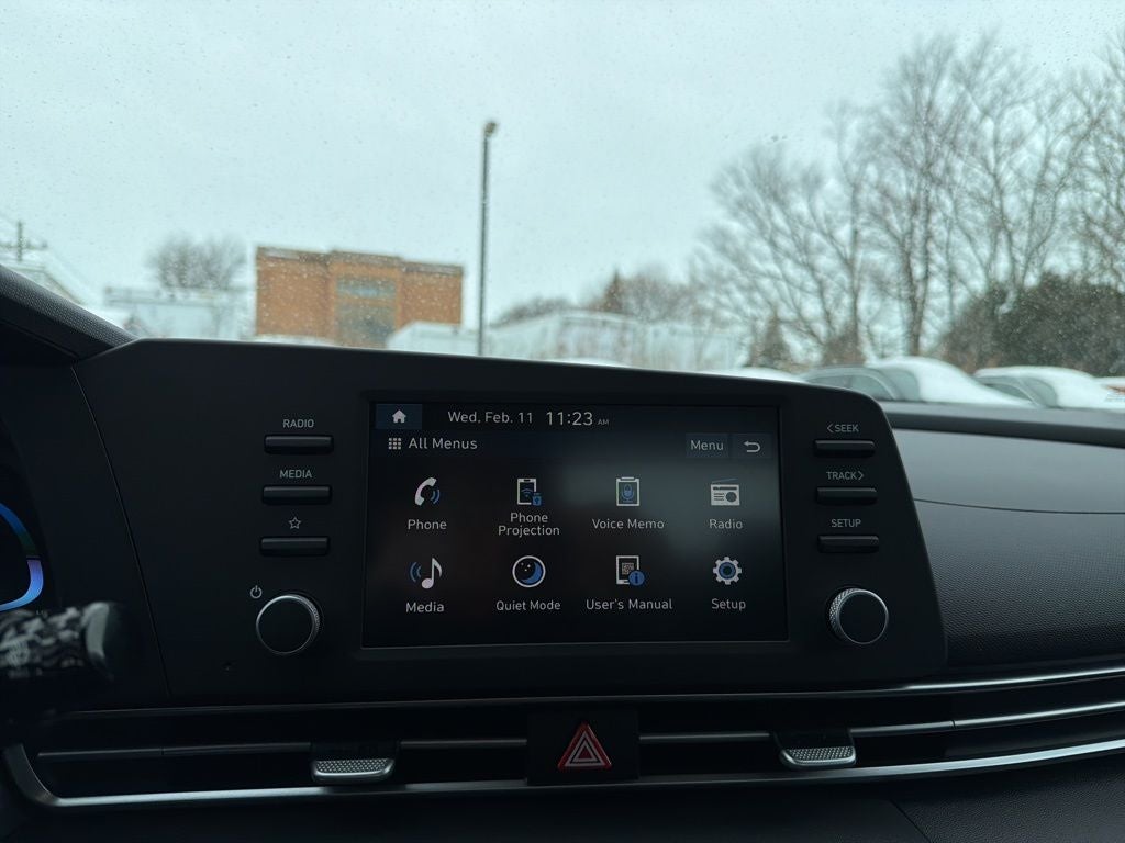 2026 Hyundai ELANTRA SE