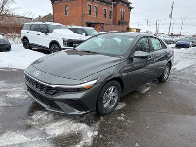 2026 Hyundai ELANTRA SE