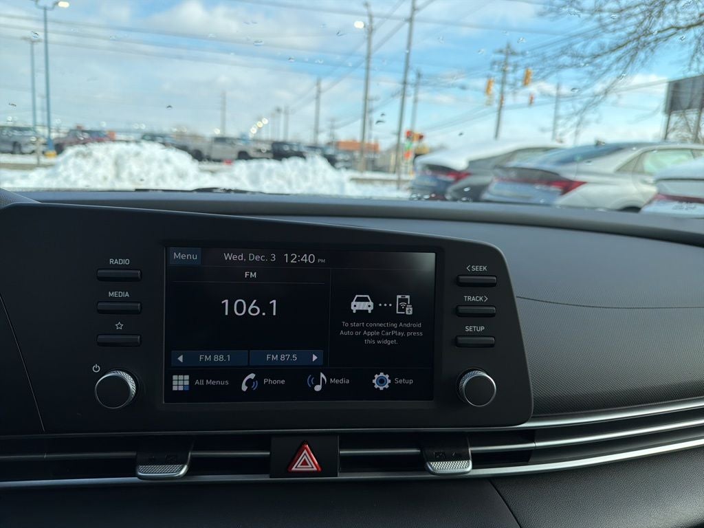 2026 Hyundai ELANTRA SE