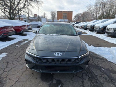 2026 Hyundai ELANTRA SE