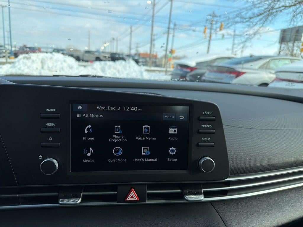 2026 Hyundai ELANTRA SE