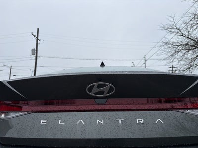 2026 Hyundai ELANTRA SE