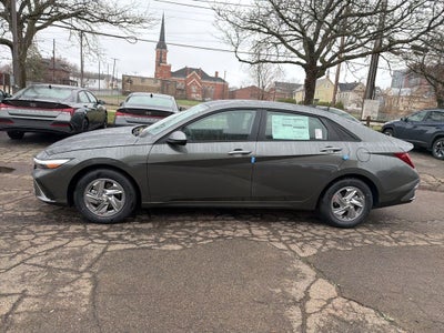 2026 Hyundai ELANTRA SE