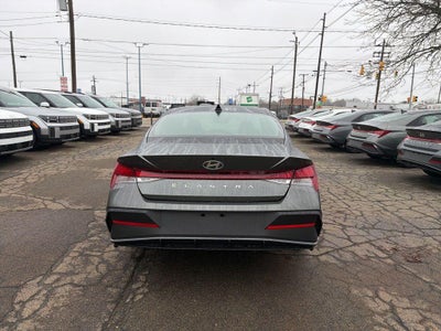 2026 Hyundai ELANTRA SE