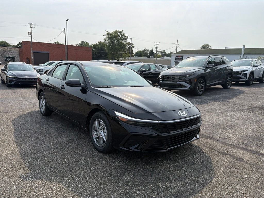 2026 Hyundai ELANTRA SE