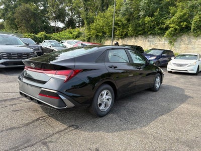 2026 Hyundai ELANTRA SE