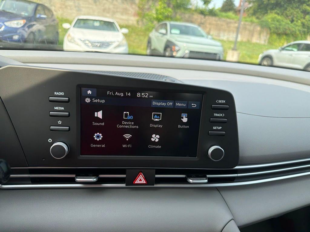 2026 Hyundai ELANTRA SE