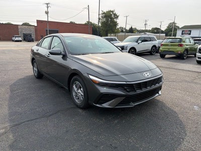 2026 Hyundai ELANTRA SE