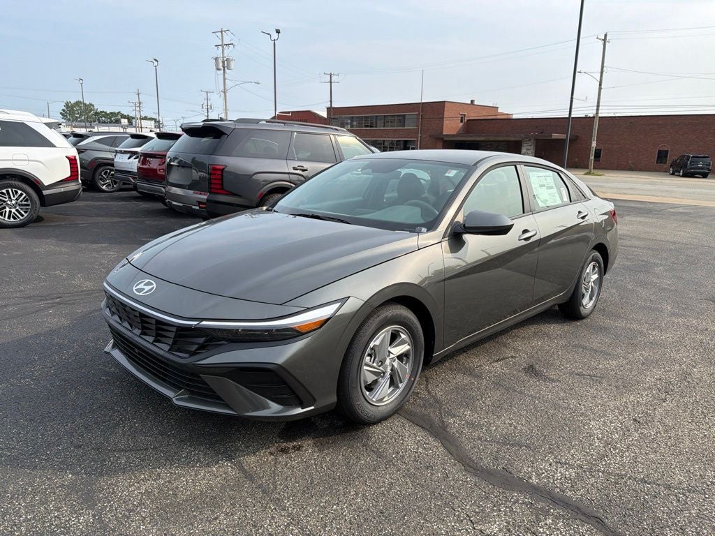 2026 Hyundai ELANTRA SE
