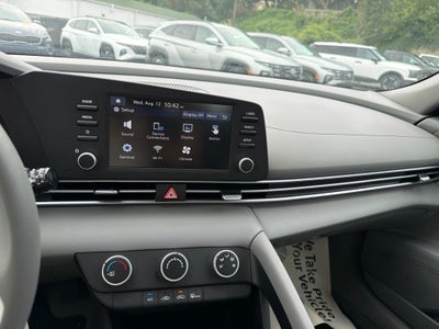 2026 Hyundai ELANTRA SE