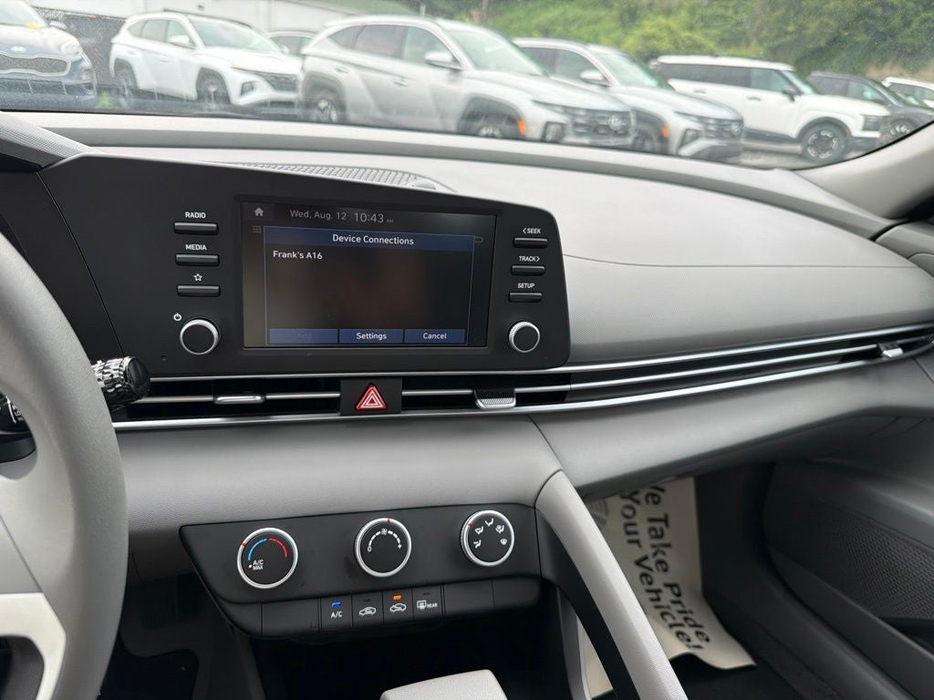 2026 Hyundai ELANTRA SE