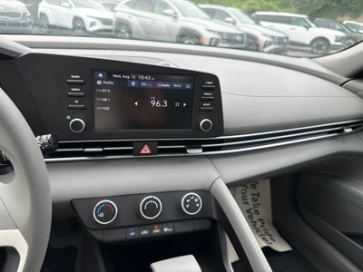 2026 Hyundai ELANTRA SE