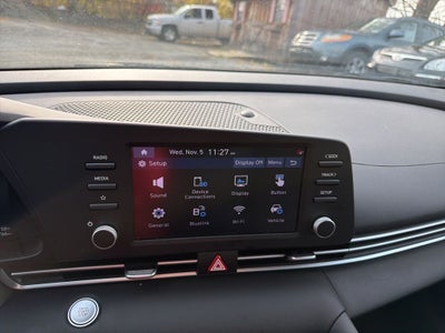 2022 Hyundai ELANTRA SEL