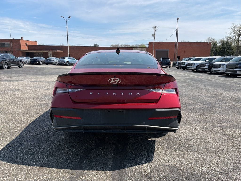 2025 Hyundai ELANTRA SEL Sport