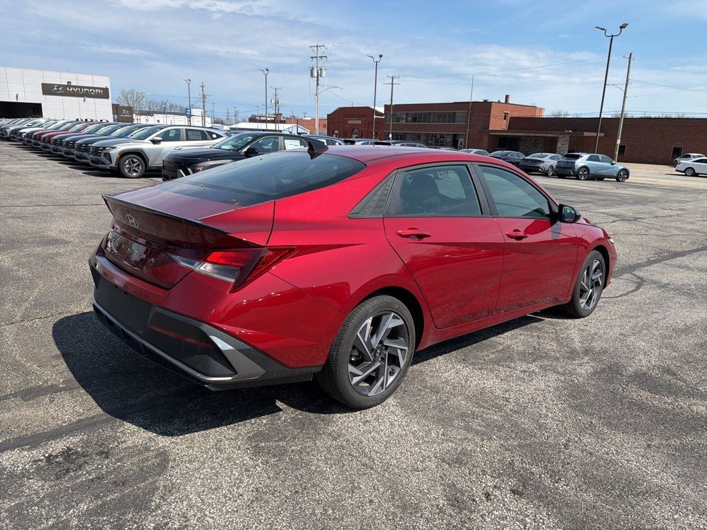 2025 Hyundai ELANTRA SEL Sport