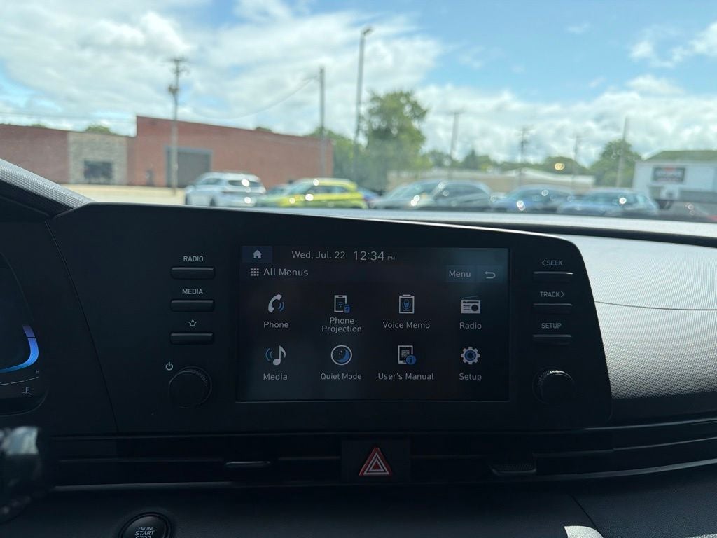 2025 Hyundai ELANTRA SEL Sport