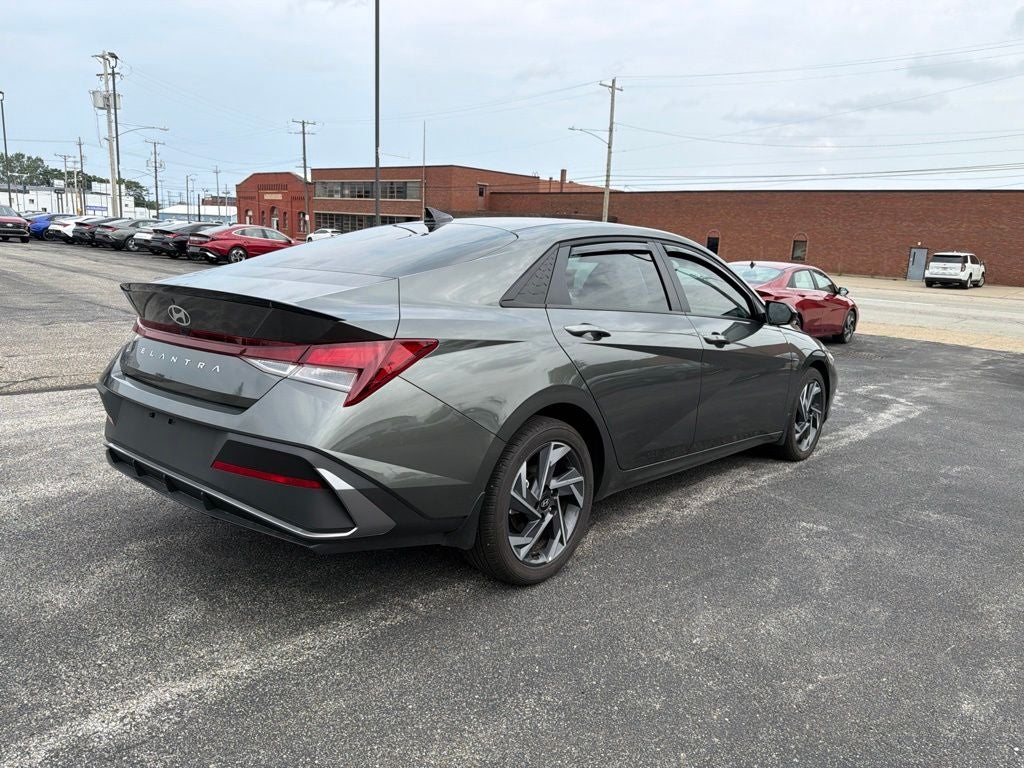 2025 Hyundai ELANTRA SEL Sport