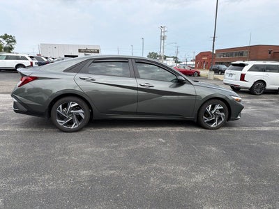 2025 Hyundai ELANTRA SEL Sport