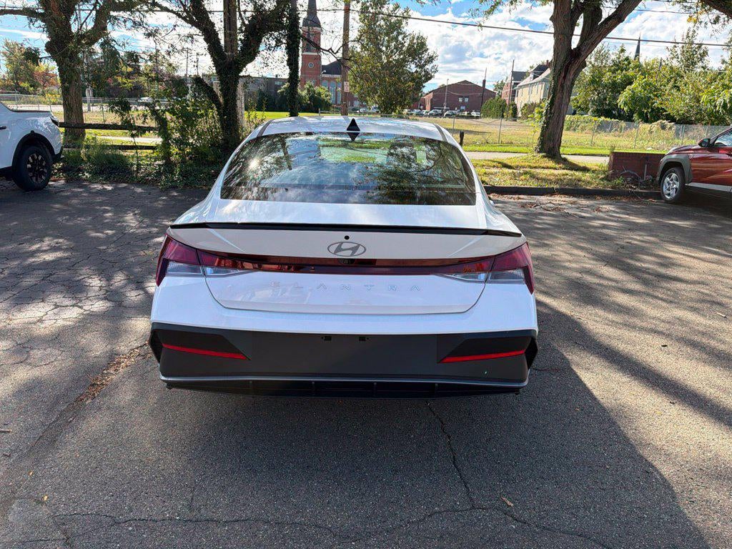 2026 Hyundai ELANTRA SEL Sport Plus