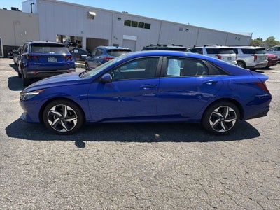 2023 Hyundai ELANTRA SEL