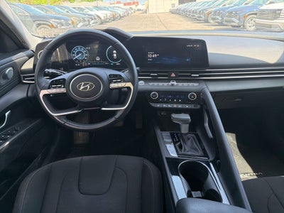 2023 Hyundai ELANTRA SEL
