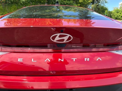 2025 Hyundai ELANTRA SEL Convenience