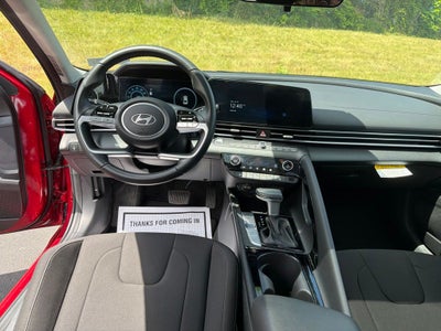 2025 Hyundai ELANTRA SEL Convenience