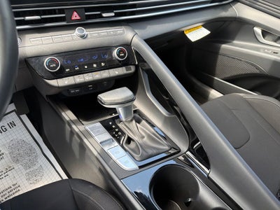 2025 Hyundai ELANTRA SEL Convenience