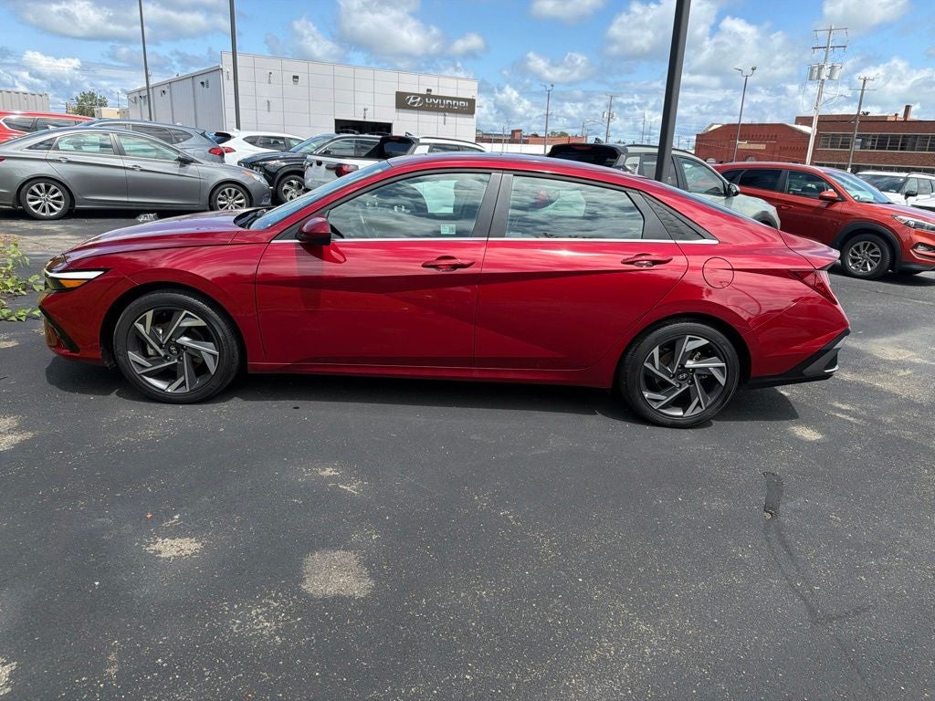 2025 Hyundai ELANTRA SEL Convenience