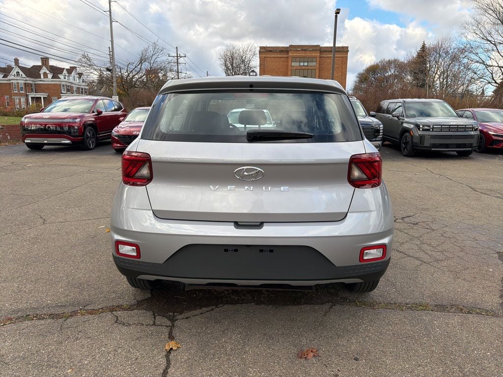2026 Hyundai VENUE SE