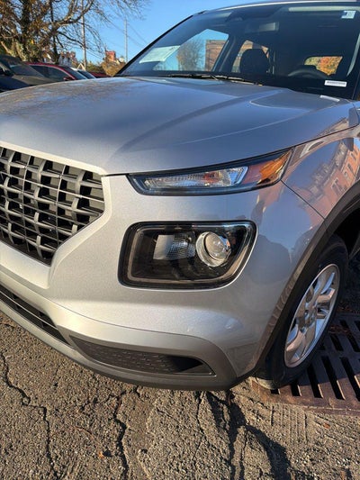 2026 Hyundai VENUE SE