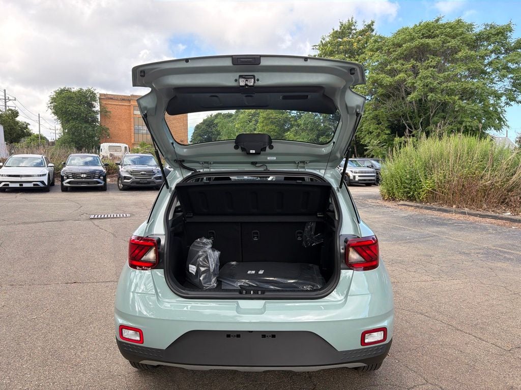 2026 Hyundai VENUE SE