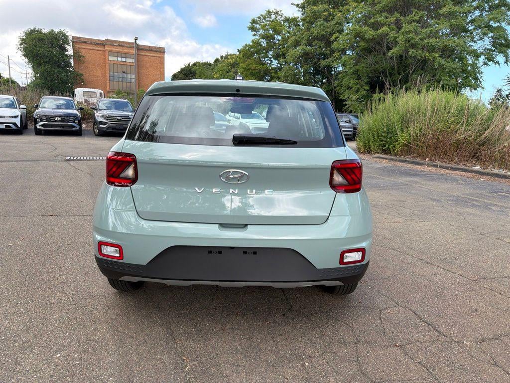 2026 Hyundai VENUE SE