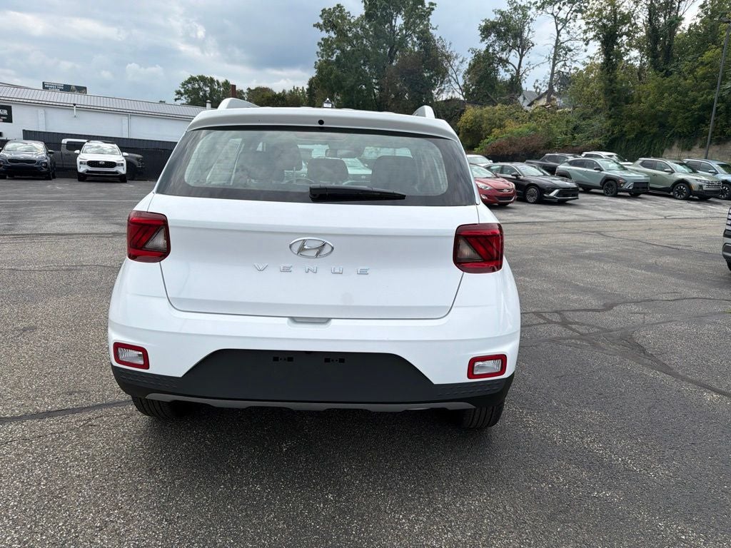 2026 Hyundai VENUE SEL