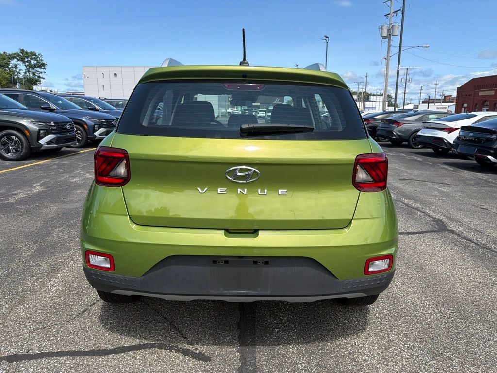2024 Hyundai Venue SEL - Photo 6